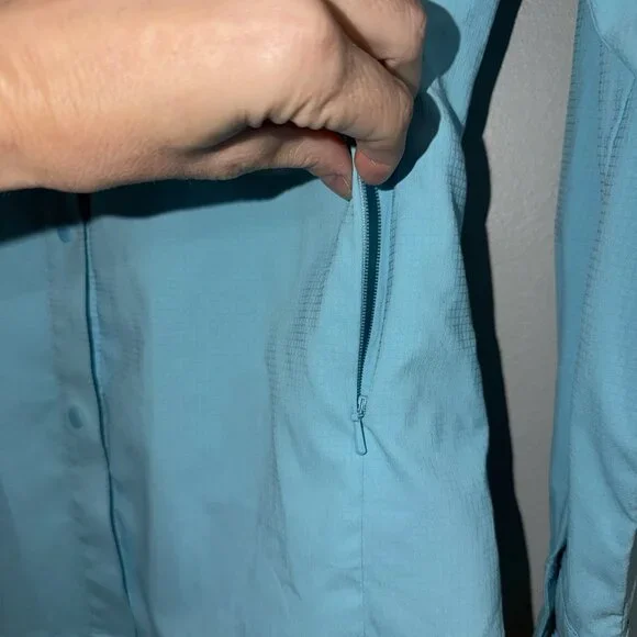 Columbia Shirt Women Small Blue Button Up Fish Angler Vented Long Sleeve PFG - Picture 4 of 12